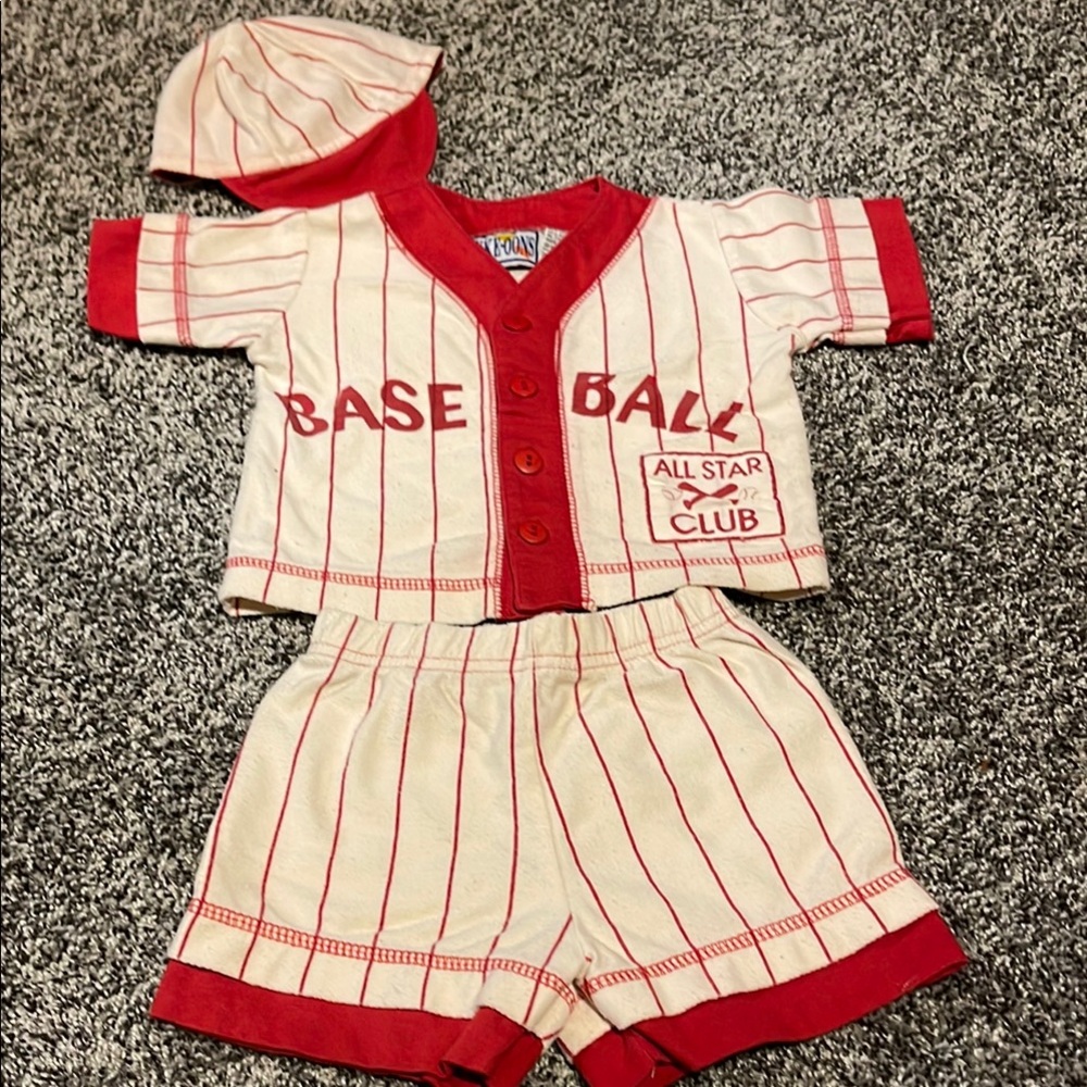 **SOLD**DO NOT BUY**Vintage TYKE-OONS Baseball All Star Club Baby Outfit (12m)